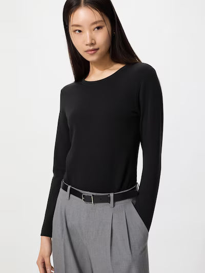 Uniqlo Heattech Ultra Warm Crew Neck Longsleeves